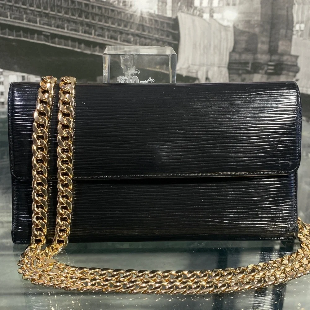 Authentic Louis Vuitton Black Epi International Wallet